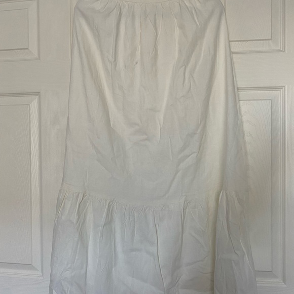 White maxi skirt - Picture 2 of 3